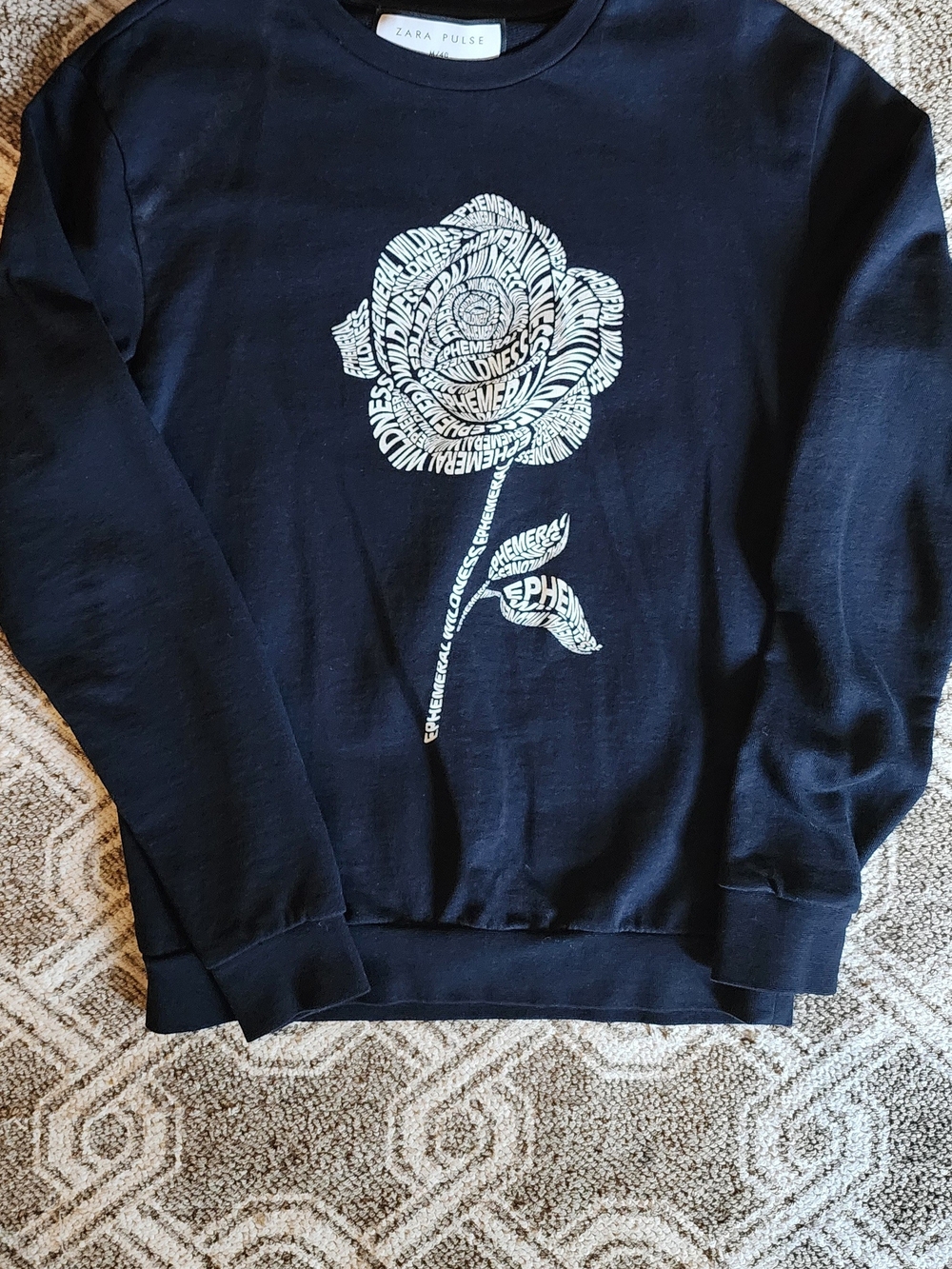 Zara Pullover Rose Graphic Sweater - Black
